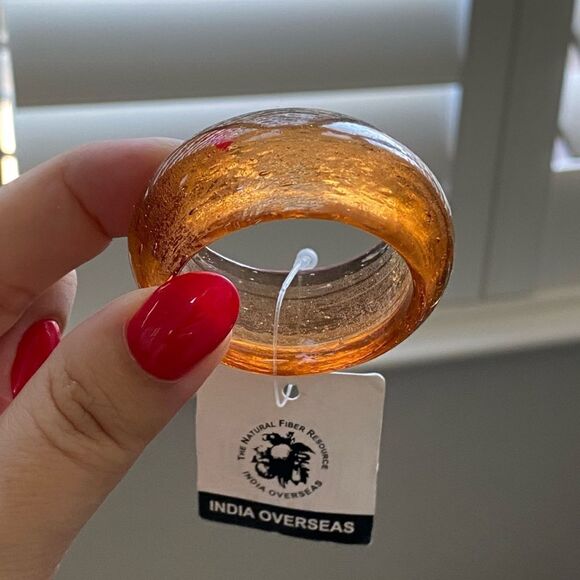 NWT India Overseas Glass Napkin Rings Set Of 4 - Picture 3 of 5